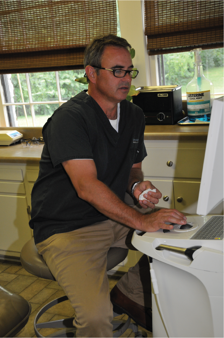 Dr. George Ransdell in lab
